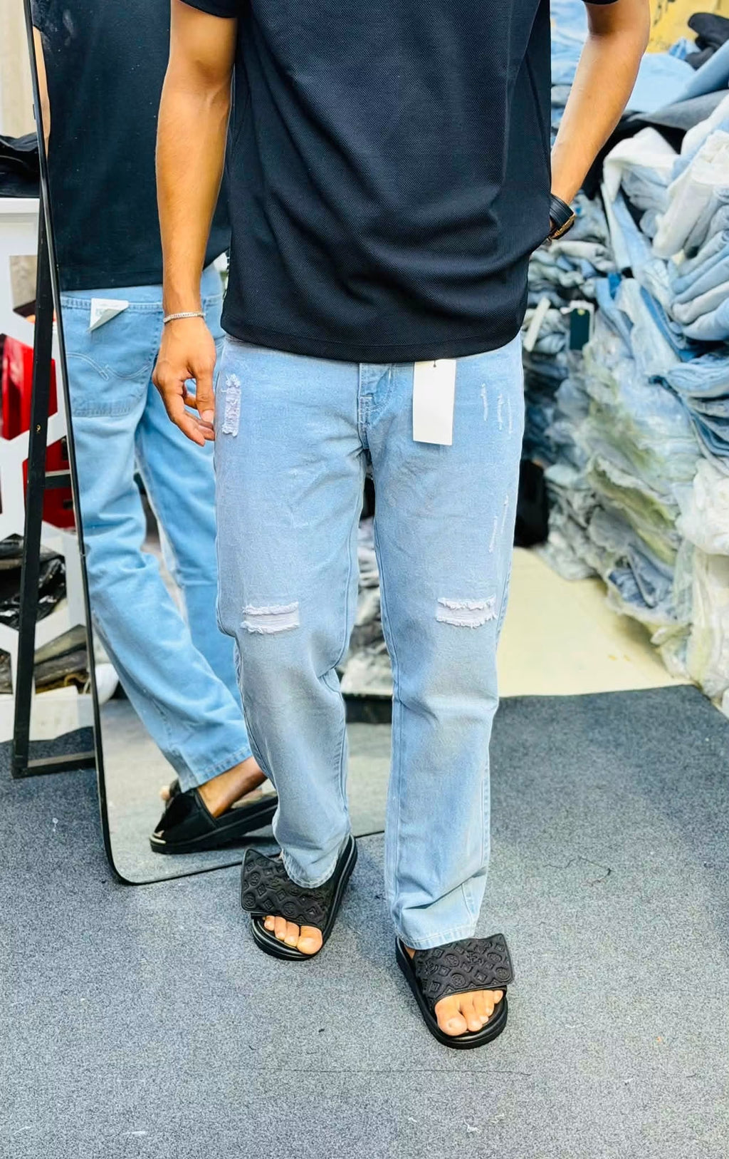Your favorite semi-baggy🔥